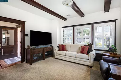 3735 Nevil St, Oakland, CA 94601 - Photo 6