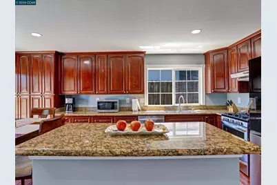 2161 Jacqueline Dr, Pittsburg, CA 94565 - Photo 12