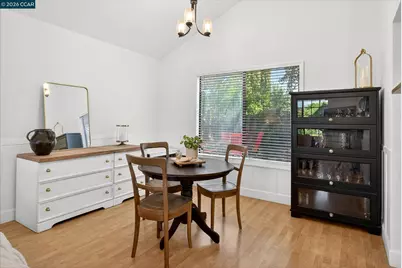 2202 Boulder Creek Ct., Martinez, CA 94553 - Photo 10