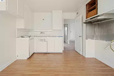 3218 Wawona St, San Francisco, CA 94116 - Photo 12