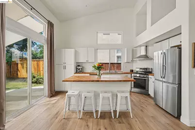 1045 Dawn Ct, Brentwood, CA 94513 - Photo 12