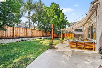 1045 Dawn Ct, Brentwood, CA 94513 - Photo 42