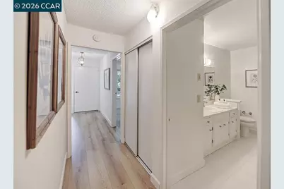 1300 Skycrest Dr #2, Walnut Creek, CA 94595 - Photo 26