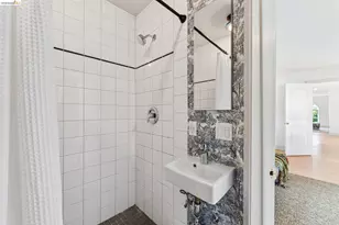 7206 A St, El Cerrito, CA 94530 - Photo 32