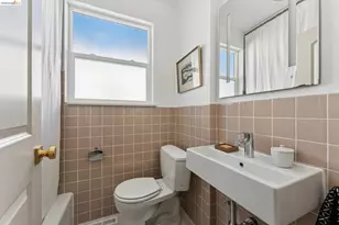 7206 A St, El Cerrito, CA 94530 - Photo 36