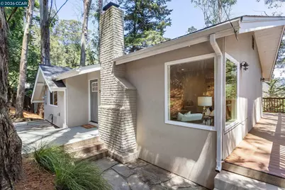 5924 Balboa Dr, Oakland, CA 94611 - Photo 2