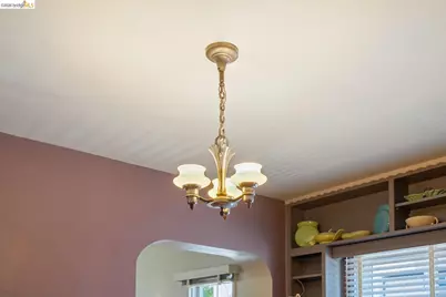 200 Broadmoor Blvd, San Leandro, CA 94577 - Photo 14
