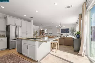 407 Alyssum Dr, Vacaville, CA 95687 - Photo 10