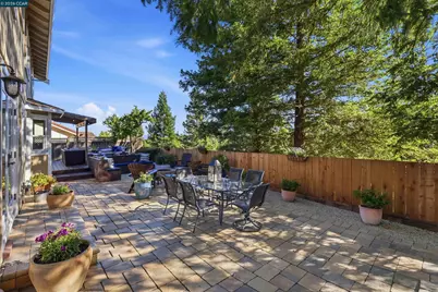 2839 Rockridge Dr, Pleasant Hill, CA 94523 - Photo 52