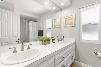 26612 Sierra Vista, Mission Viejo, CA 92692 - Photo 12