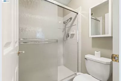 165 Fairoaks Dr, Vacaville, CA 95688 - Photo 26