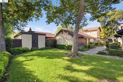 165 Fairoaks Dr, Vacaville, CA 95688 - Photo 4