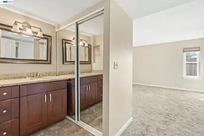 165 Fairoaks Dr, Vacaville, CA 95688 - Photo 24