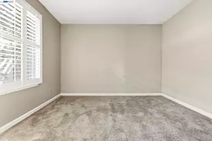 165 Fairoaks Dr, Vacaville, CA 95688 - Photo 20