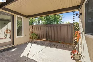165 Fairoaks Dr, Vacaville, CA 95688 - Photo 18