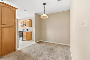 165 Fairoaks Dr, Vacaville, CA 95688 - Photo 12