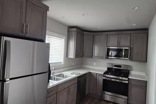 3621 Chestnut St, Lafayette, CA 94549 - Photo 2