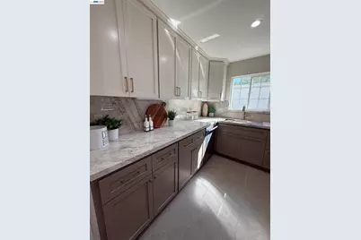 3933 Midvale Ave, Oakland, CA 94602 - Photo 12