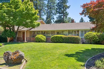 304 Willoughby Court, Lafayette, CA 94549 - Photo 2