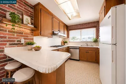 2261 Del Monte Dr, San Pablo, CA 94806 - Photo 16