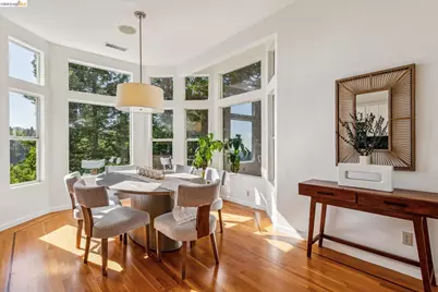 35 Bay Forest Ct, Oakland, CA 94611 - Photo 18