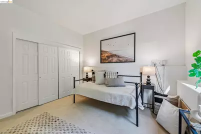 35 Bay Forest Ct, Oakland, CA 94611 - Photo 26