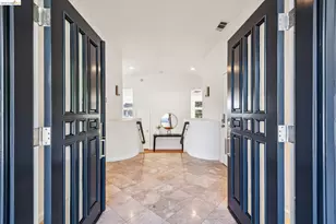 35 Bay Forest Ct, Oakland, CA 94611 - Photo 4