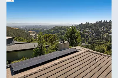 35 Bay Forest Ct, Oakland, CA 94611 - Photo 10
