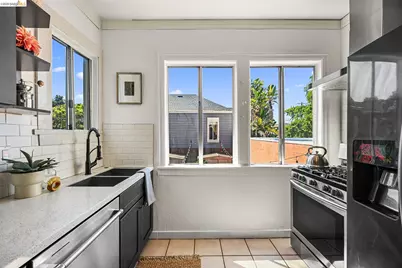 1137 Peralta St, Oakland, CA 94607 - Photo 8