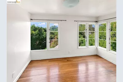 339 Hanover Ave, Oakland, CA 94606 - Photo 34