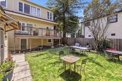 339 Hanover Ave, Oakland, CA 94606 - Photo 14