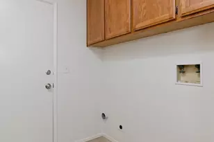 8017 Spengler Dr, Sacramento, CA 95828 - Photo 12