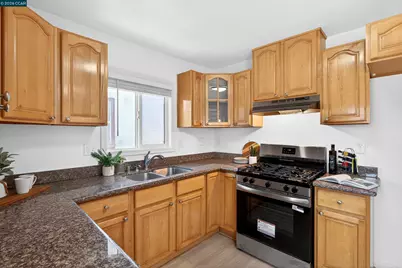 1331 Carlson Blvd, Richmond, CA 94804 - Photo 16
