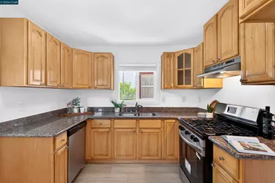 1331 Carlson Blvd, Richmond, CA 94804 - Photo 14