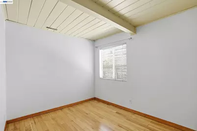 2102 Overhill Rd, Concord, CA 94520 - Photo 18
