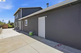 2102 Overhill Rd, Concord, CA 94520 - Photo 40