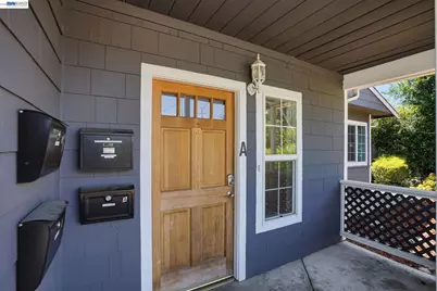 2102 Overhill Rd, Concord, CA 94520 - Photo 4