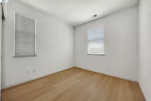 221 Dutra Vernaci Dr, Union City, CA 94587 - Photo 26
