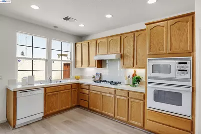 221 Dutra Vernaci Dr., Union City, CA 94587 - Photo 14
