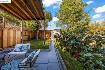 5340 Walnut St, Oakland, CA 94619 - Photo 30