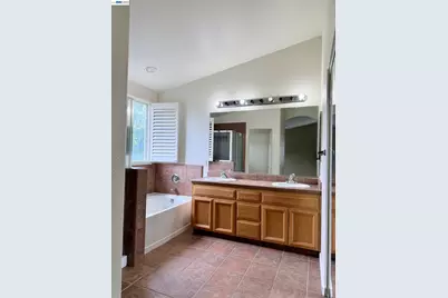 852 Meadow View Dr, Richmond, CA 94806 - Photo 38
