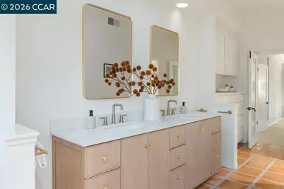 371 Camino Sobrante, Orinda, CA 94563 - Photo 24