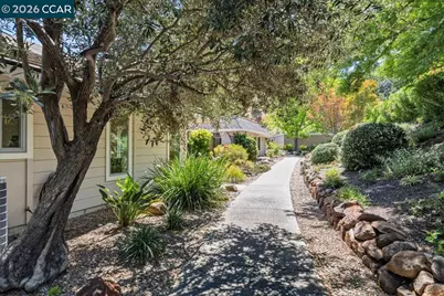 2933 Ptarmigan Dr #3, Walnut Creek, CA 94595 - Photo 22