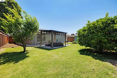 4577 Bianca Dr, Fremont, CA 94536 - Photo 6