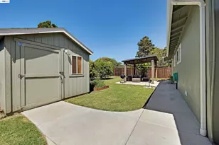 4577 Bianca Dr, Fremont, CA 94536 - Photo 8