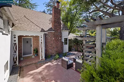6008 Chelton Dr, Oakland, CA 94611 - Photo 1