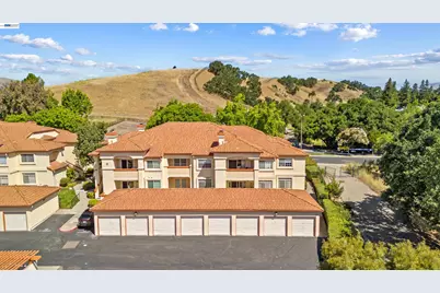 7145 Dublin Meadows St #D, Dublin, CA 94568 - Photo 2