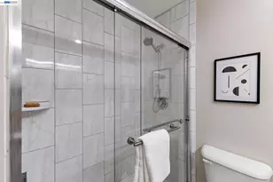 1825 Shoreline Dr, Alameda, CA 94501 - Photo 20