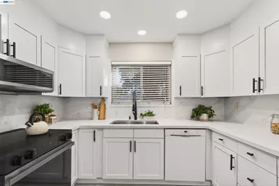 9792 Broadmoor Dr, San Ramon, CA 94583 - Photo 24