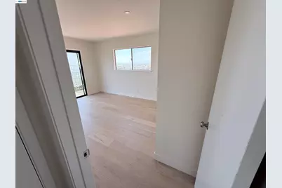 9155 Crest Ave, Oakland, CA 94605 - Photo 26